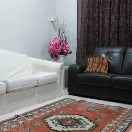 Assalam Homestay Seri Iskandar Exterior foto